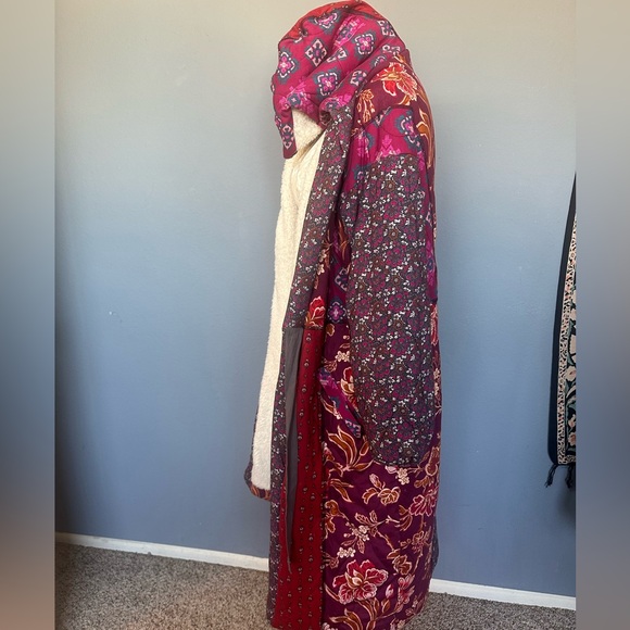 Sundance Cozy Robe - Picture 4 of 9